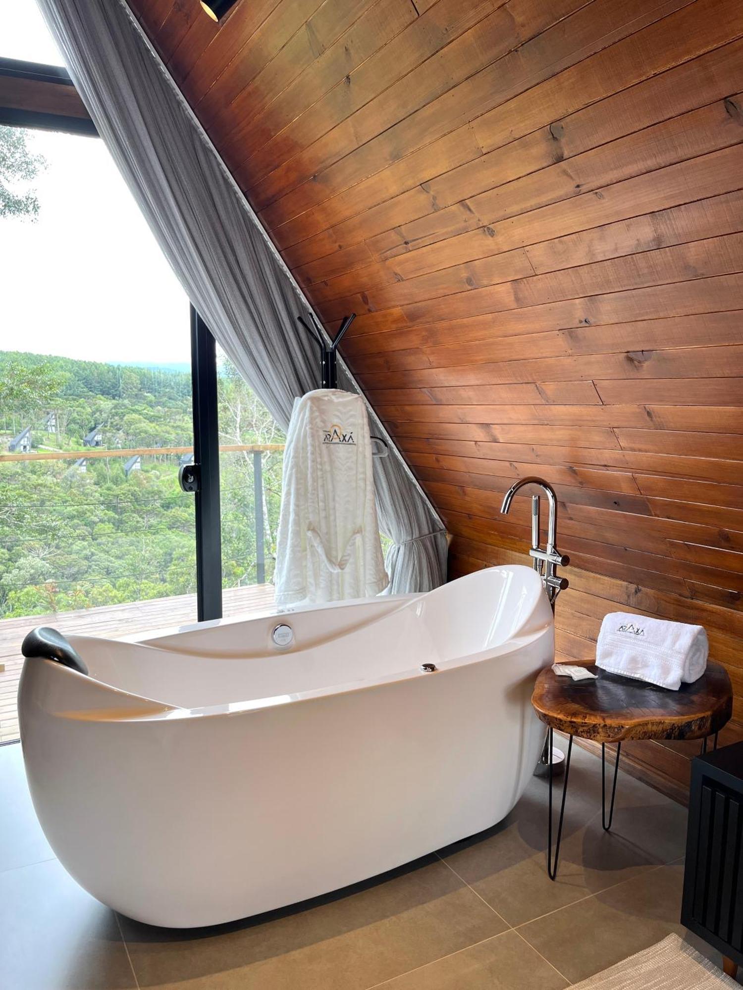 Araxa Lodge *